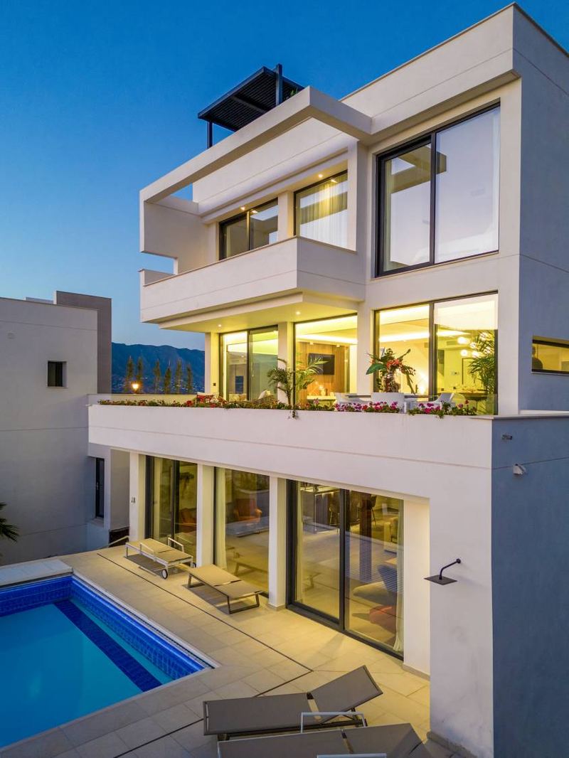 €1 148 000 · Вилла · 300 м² · Михас — Noticasa