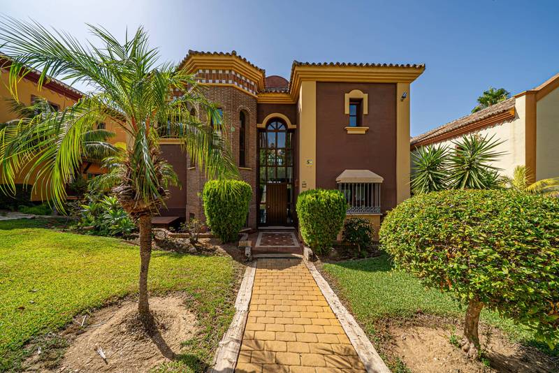 €2 995 000 · Вилла · 600 м² · Марбелья — Noticasa