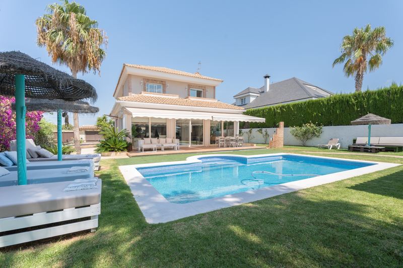 €995 000 · Вилла · 477 м² · Bétera — Noticasa